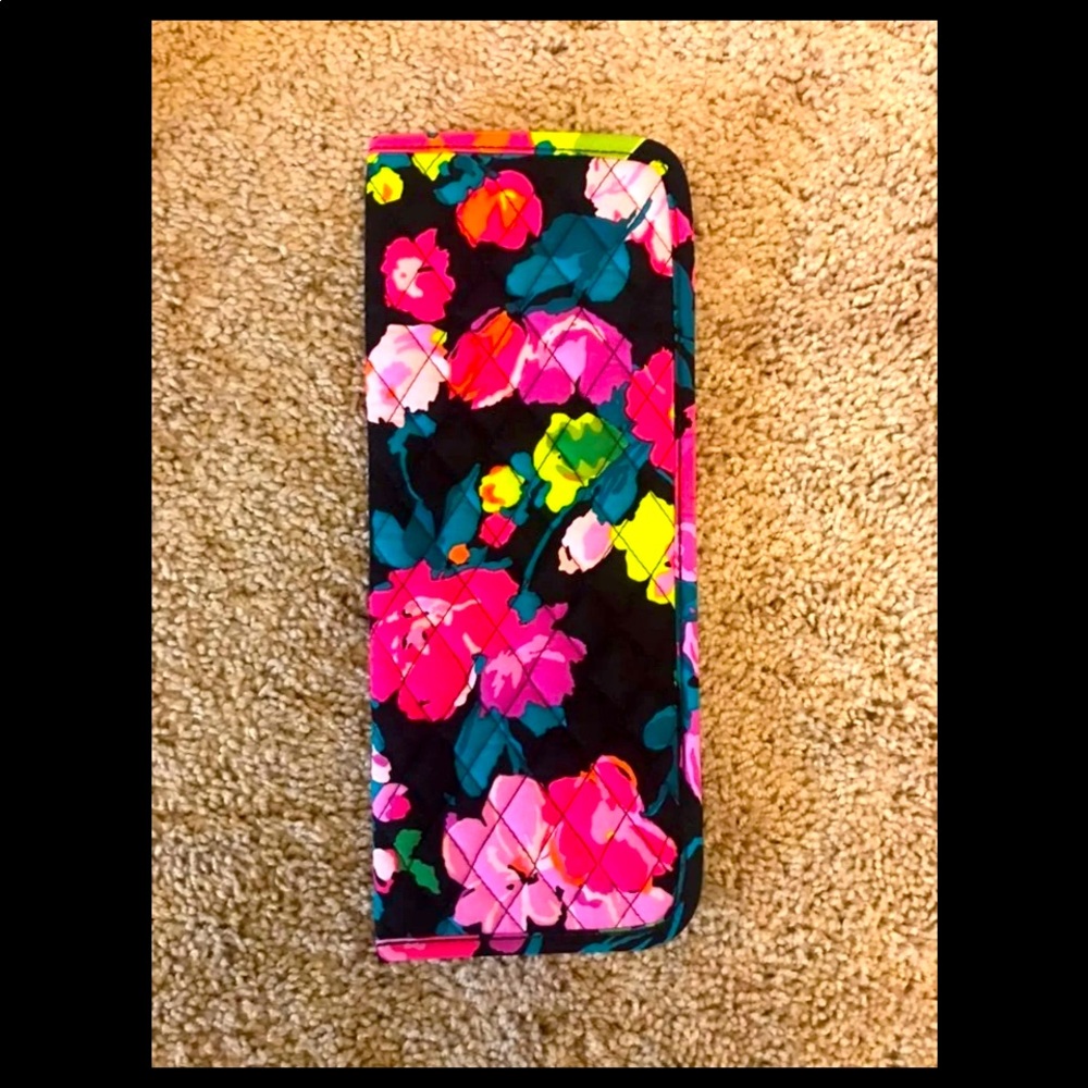 NWT! Vera Bradley Flat Iron Cover in Hilo